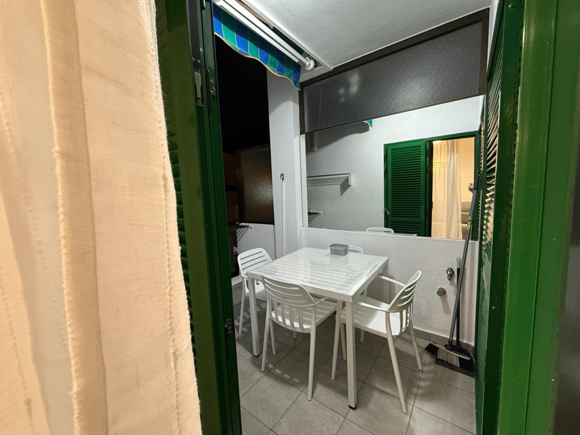 Apartamento Playa Las Vistas أرونا المظهر الخارجي الصورة